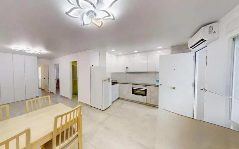 Bungalow, Townhouse ➞ 
