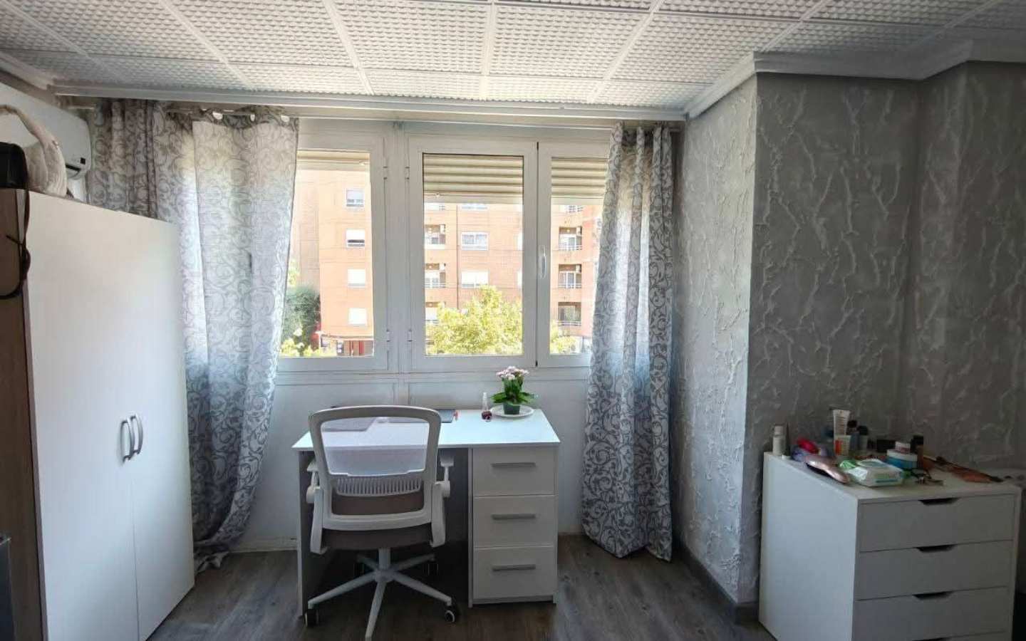 Квартира (5 спальен) 